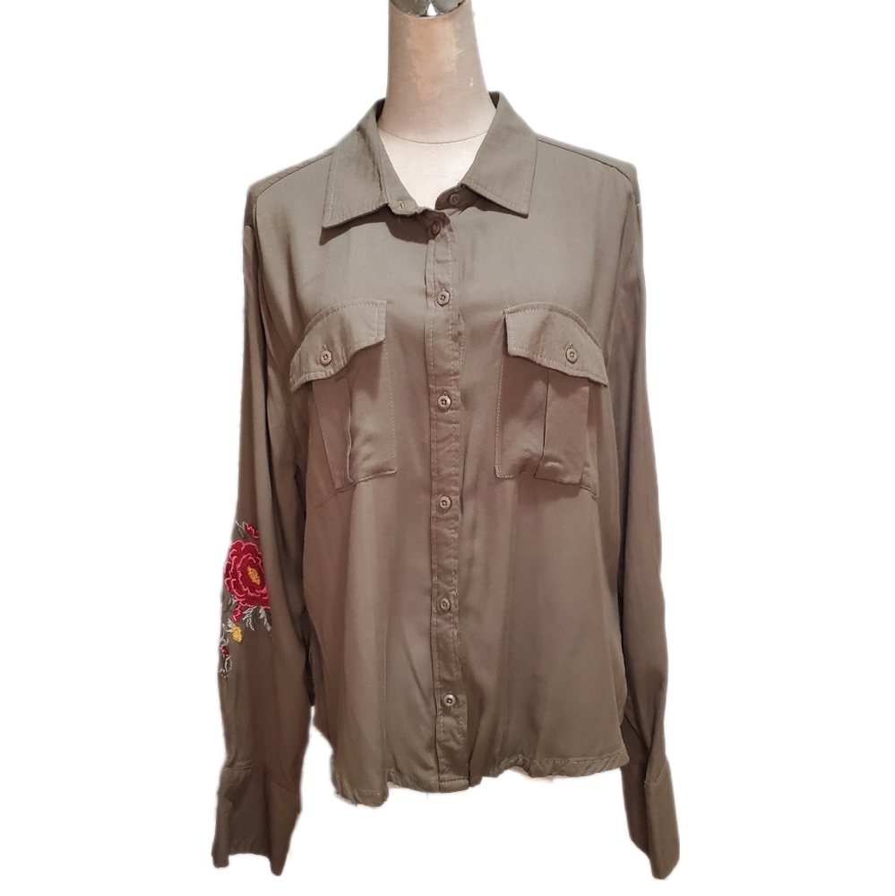 Rue21 Olive Green Floral Button Down Top Sz L